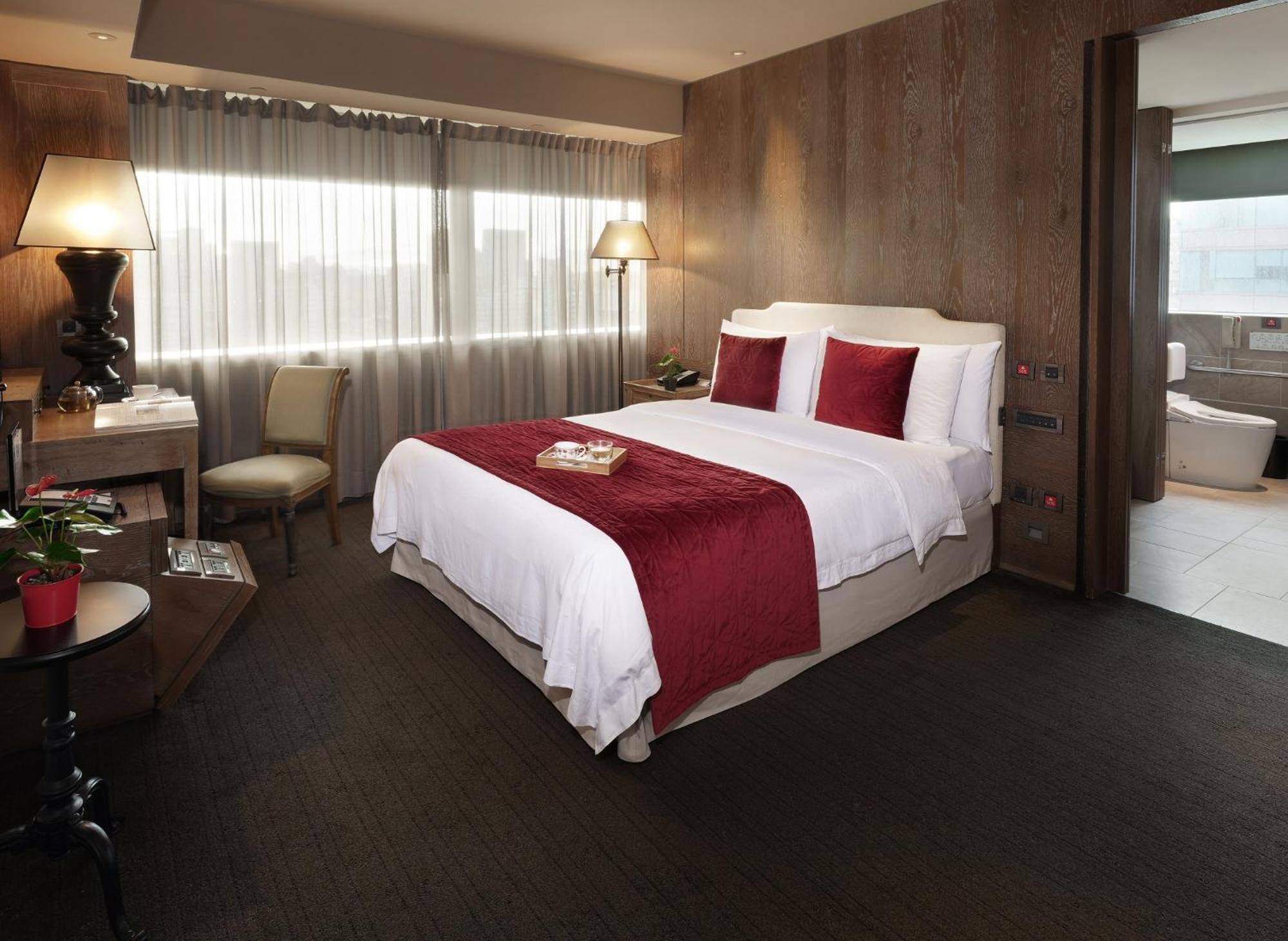 Palais De Chine Hotel Tchaj-pej Exteriér fotografie A bedroom at the hotel